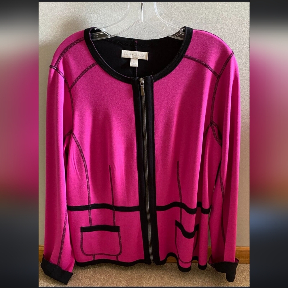 Women's Laura Ashley Zip Down Top Size M